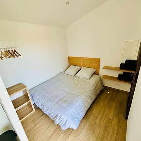 Studio De La Lauze Bourg-Saint-Andéol Extérieur photo
